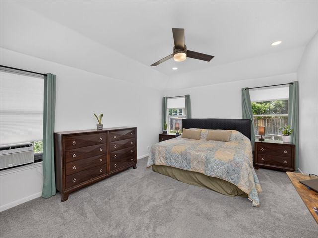 105 Dogwood DR, Georgetown, TX 78626