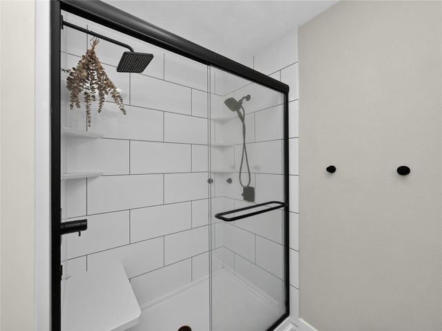 105 Dogwood DR, Georgetown, TX 78626