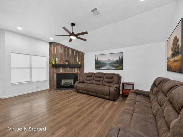 105 Dogwood DR, Georgetown, TX 78626