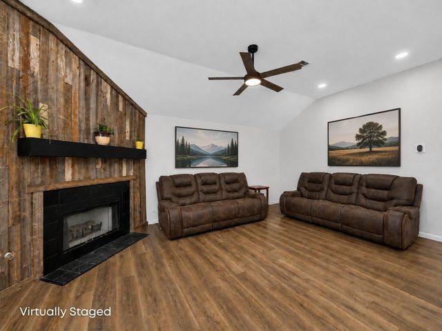 105 Dogwood DR, Georgetown, TX 78626