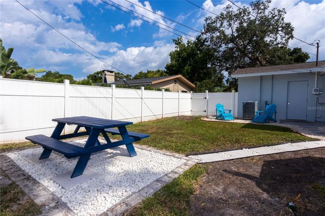 1730 WINFIELD ROAD N, Clearwater, FL 33756