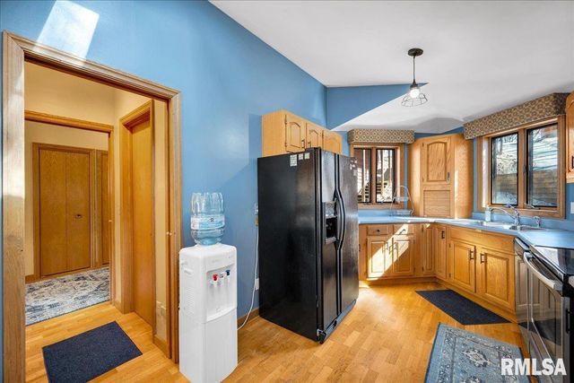 163 BRIARWOOD Place, Dahinda, IL 61428