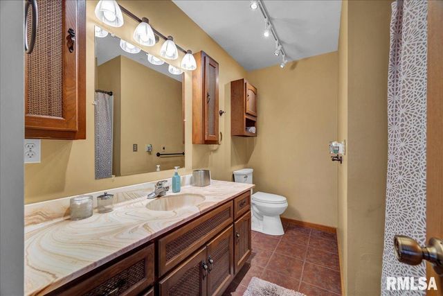 163 BRIARWOOD Place, Dahinda, IL 61428