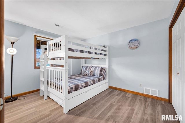 163 BRIARWOOD Place, Dahinda, IL 61428