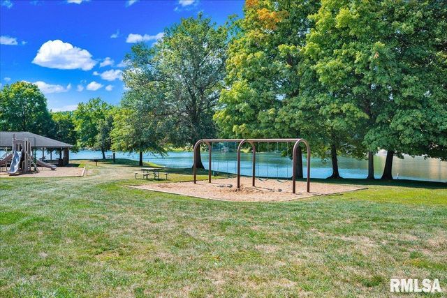 163 BRIARWOOD Place, Dahinda, IL 61428