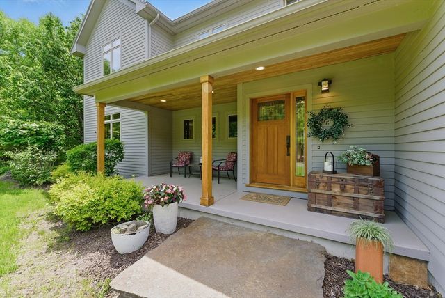 12 Old Bay Road, Belchertown, MA 01007