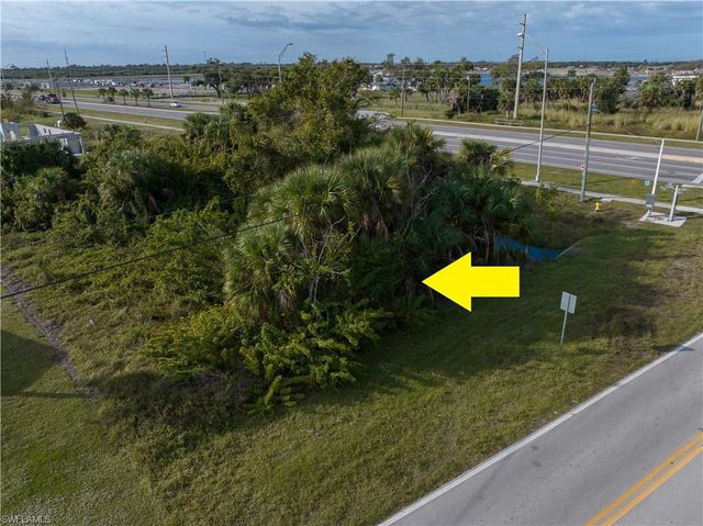 9025 Fruitland AVE, Englewood, FL 34224