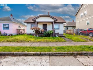 724 N EMERSON St, Portland, OR 97217
