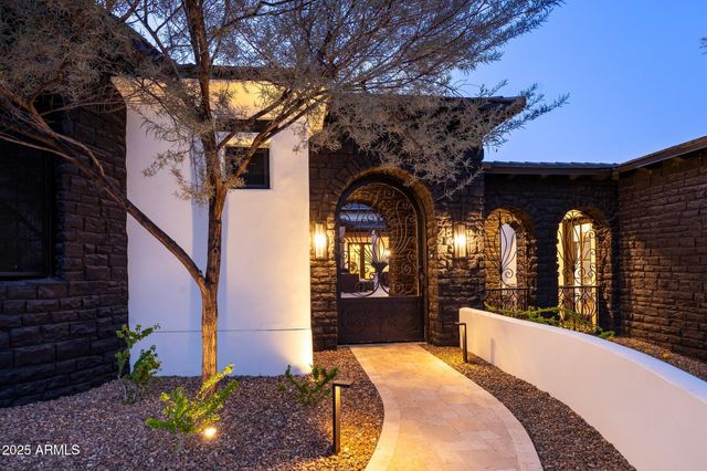 13074 E SADDLEHORN Trail, Scottsdale, AZ 85259