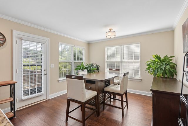 202 Hickory Pointe Dr, Lebanon, TN 37087