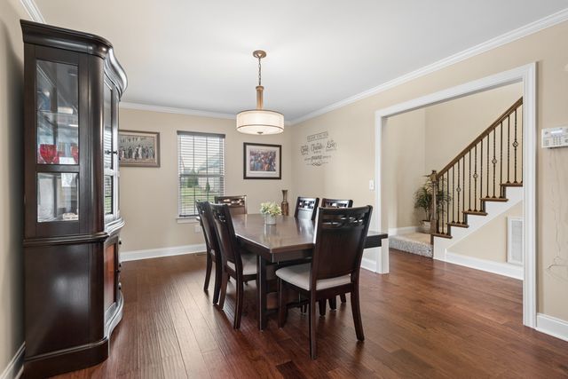 202 Hickory Pointe Dr, Lebanon, TN 37087