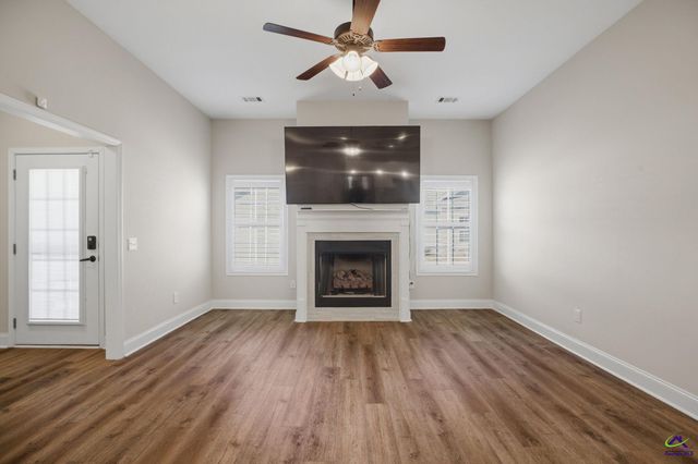 468 Nandina Court, Warner Robins, GA 31088