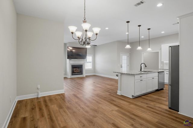 468 Nandina Court, Warner Robins, GA 31088