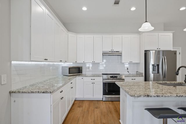 468 Nandina Court, Warner Robins, GA 31088