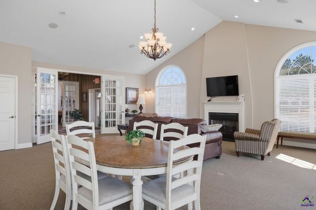 468 Nandina Court, Warner Robins, GA 31088