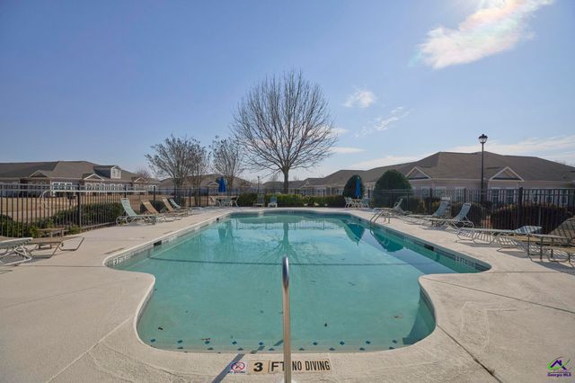 468 Nandina Court, Warner Robins, GA 31088