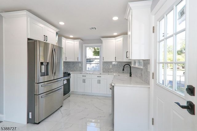 2715 Maple Ave, South Plainfield Boro, NJ 07080