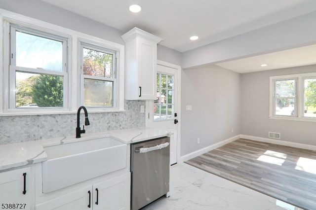 2715 Maple Ave, South Plainfield Boro, NJ 07080