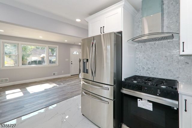 2715 Maple Ave, South Plainfield Boro, NJ 07080