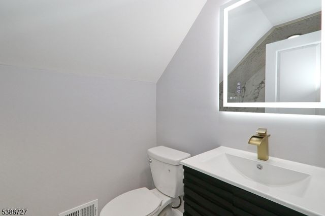 2715 Maple Ave, South Plainfield Boro, NJ 07080