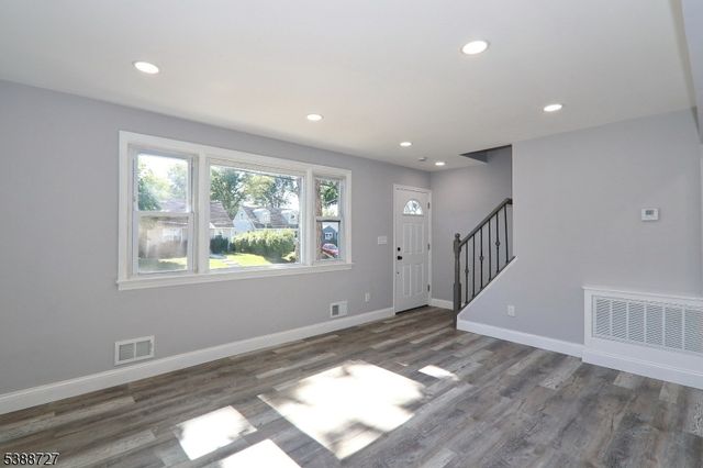 2715 Maple Ave, South Plainfield Boro, NJ 07080