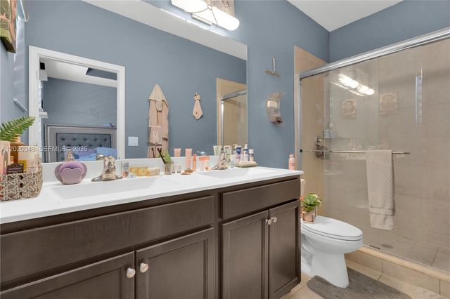 11235 SW 249th St, Homestead, FL 33032