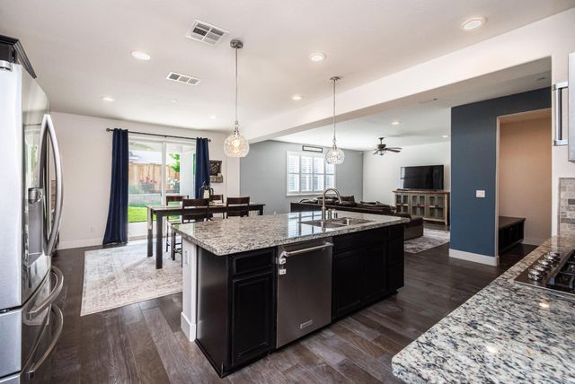 566 Verona Cir, Lincoln, CA 95648