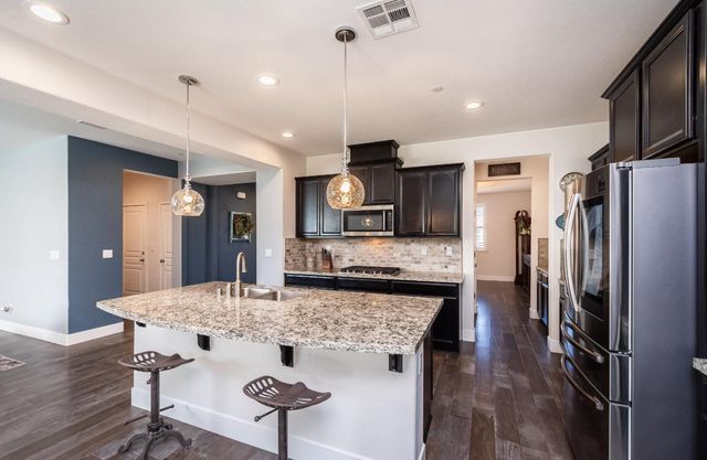566 Verona Cir, Lincoln, CA 95648