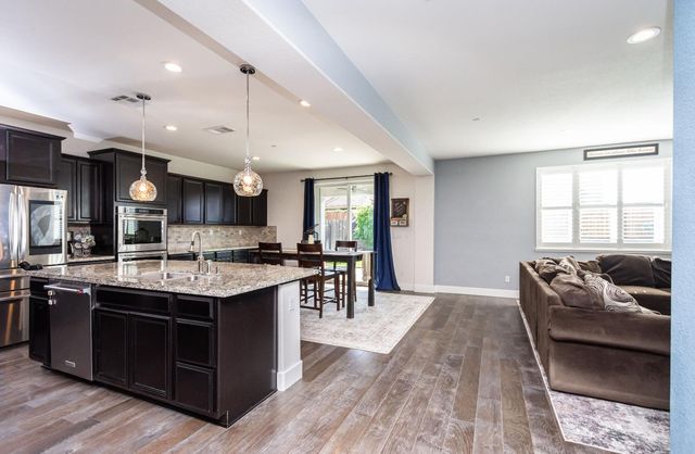 566 Verona Cir, Lincoln, CA 95648
