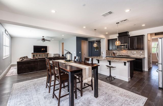 566 Verona Cir, Lincoln, CA 95648