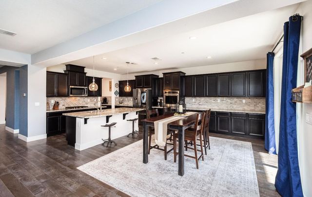 566 Verona Cir, Lincoln, CA 95648