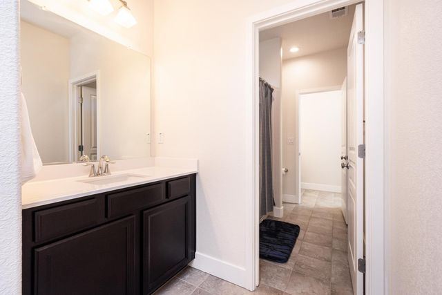 566 Verona Cir, Lincoln, CA 95648
