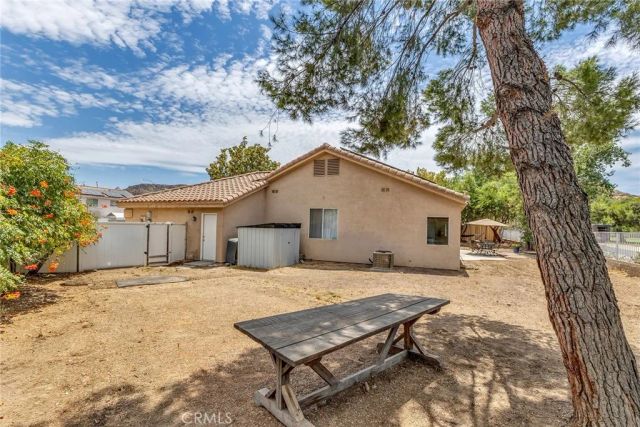 903 Sarazen Street, Hemet, CA 92543