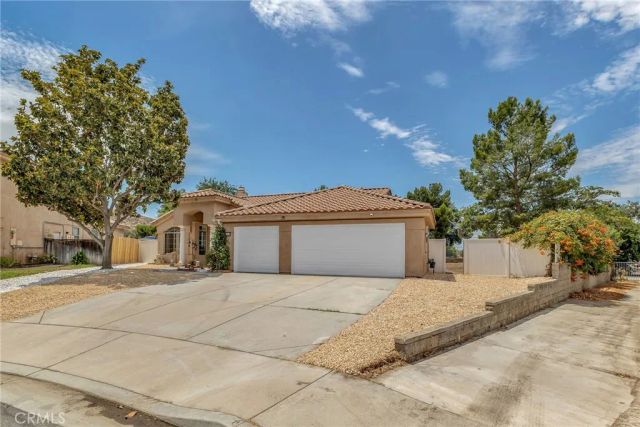 903 Sarazen Street, Hemet, CA 92543