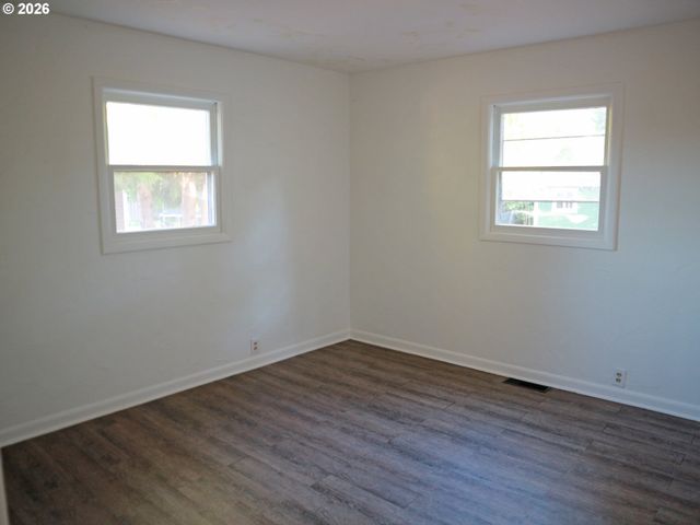 18230 Ne FLANDERS St, Portland, OR 97230