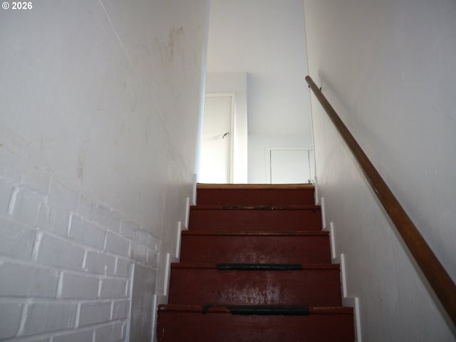 18230 Ne FLANDERS St, Portland, OR 97230