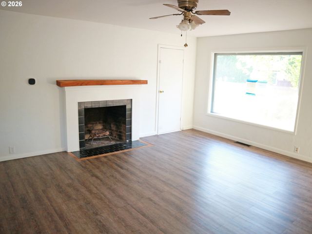18230 Ne FLANDERS St, Portland, OR 97230