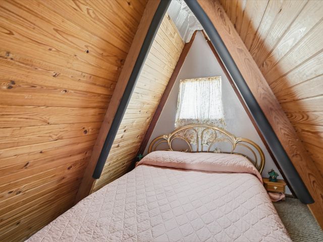 611 Elm Circle, Lake Bridgeport, TX 76426