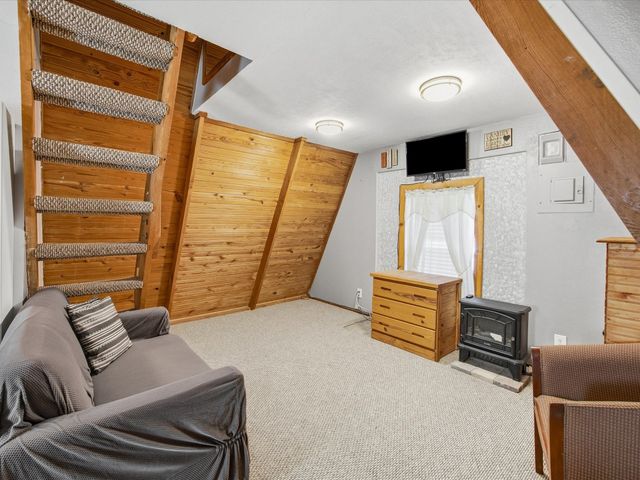 611 Elm Circle, Lake Bridgeport, TX 76426