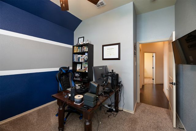 10 Ashlawn Court, Edgecliff Village, TX 76134