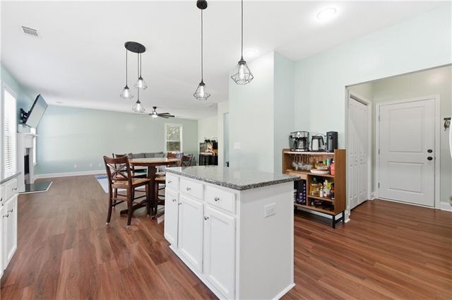 225 Brooks Village Drive, Pendergrass, GA 30567