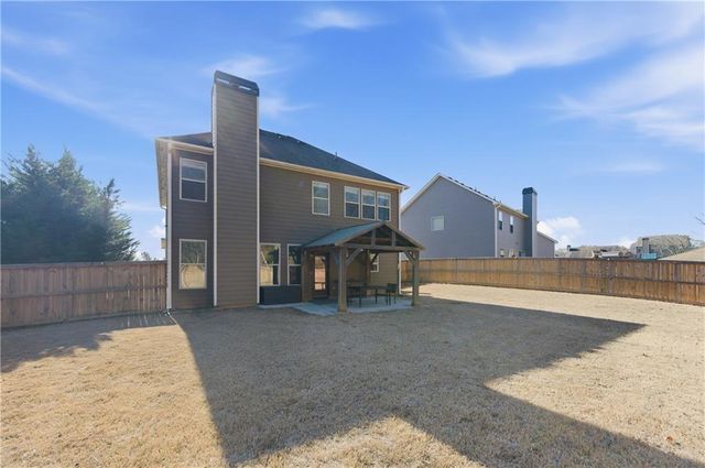 225 Brooks Village Drive, Pendergrass, GA 30567