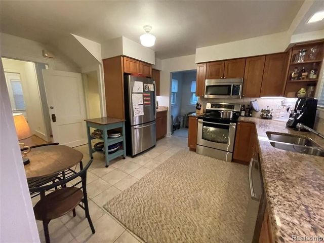 531 Oakland Avenue, Birmingham, MI 48009