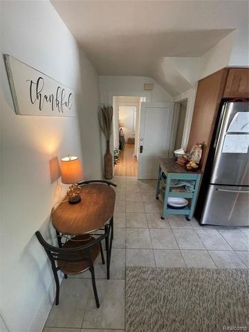 531 Oakland Avenue, Birmingham, MI 48009