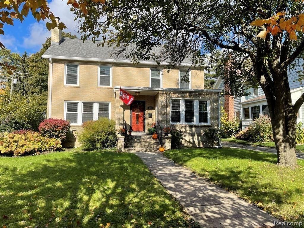531 Oakland Avenue, Birmingham, MI 48009