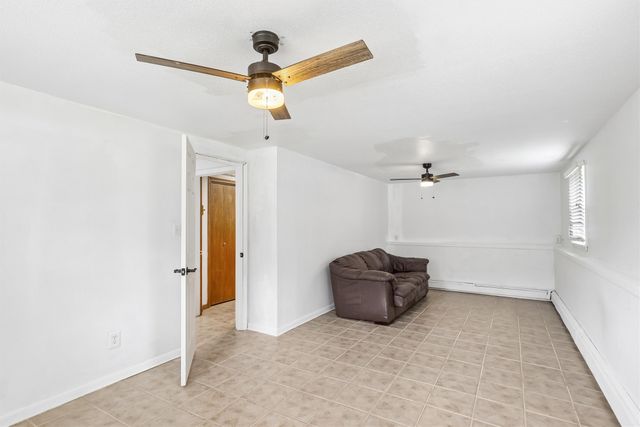 4828 Fairview Drive, Pleasant Hill, IA 50327