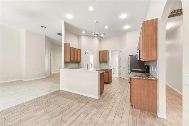 366 Burnt Pine DR, Naples, FL 34119