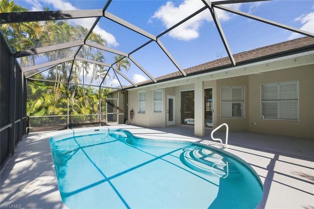 366 Burnt Pine DR, Naples, FL 34119