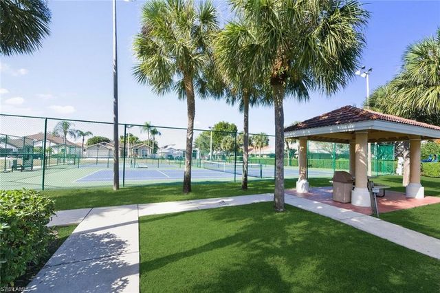 366 Burnt Pine DR, Naples, FL 34119