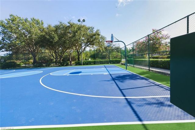 366 Burnt Pine DR, Naples, FL 34119